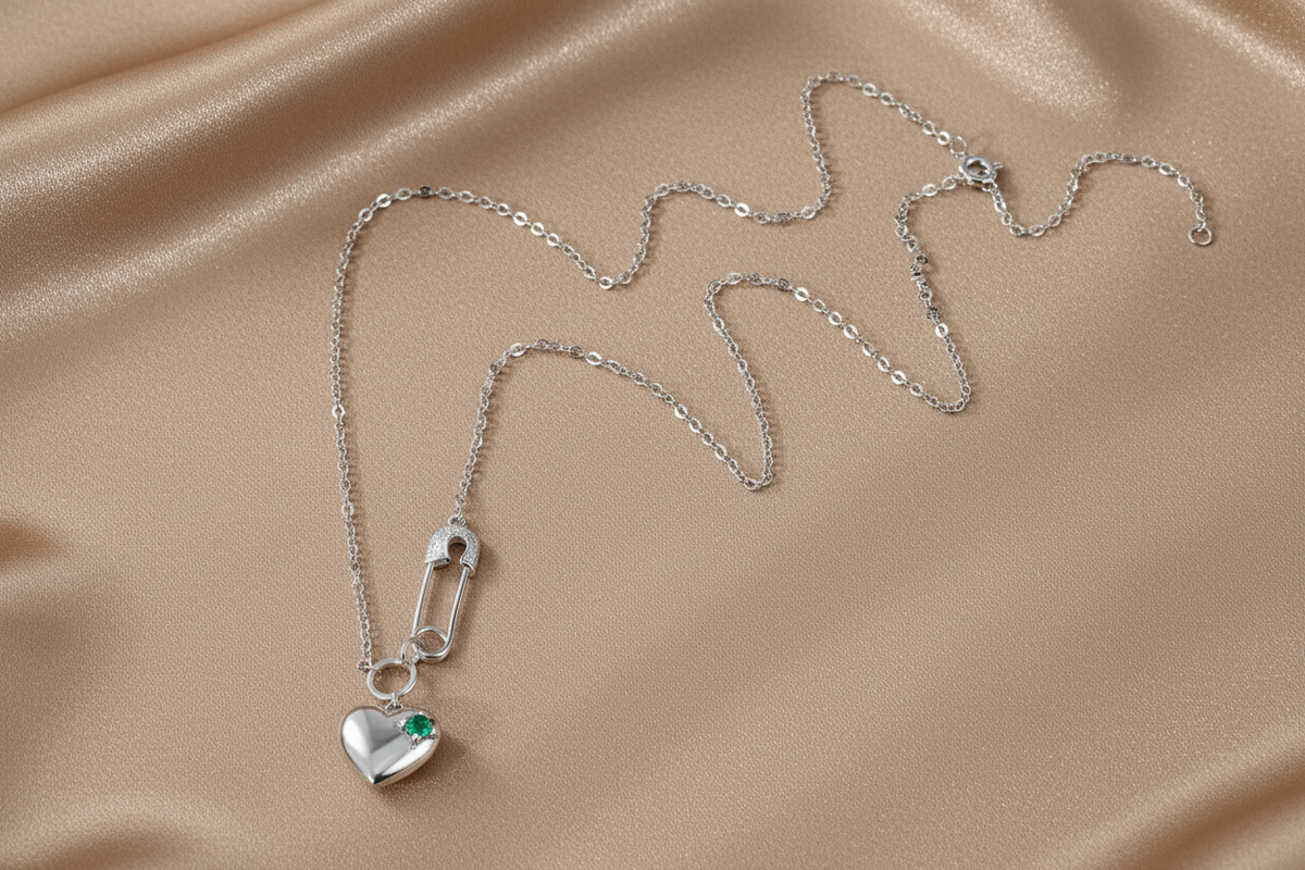 Emerald Heart Pendant Necklace | S925 Sterling Silver