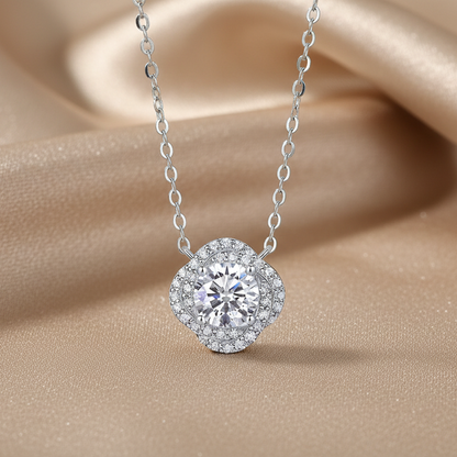 Lucky Flower Moissanite Pendant Necklace | S925 Silver Platinum-plated