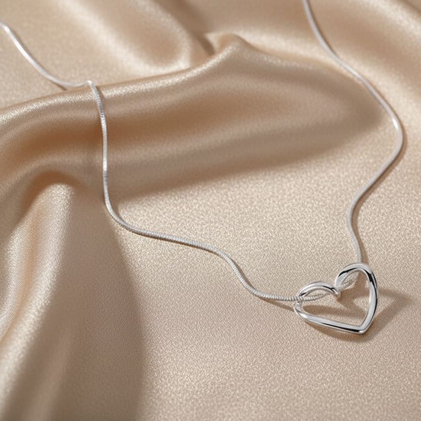 Hollow Heart Pendant Necklace | S925 Sterling Silver