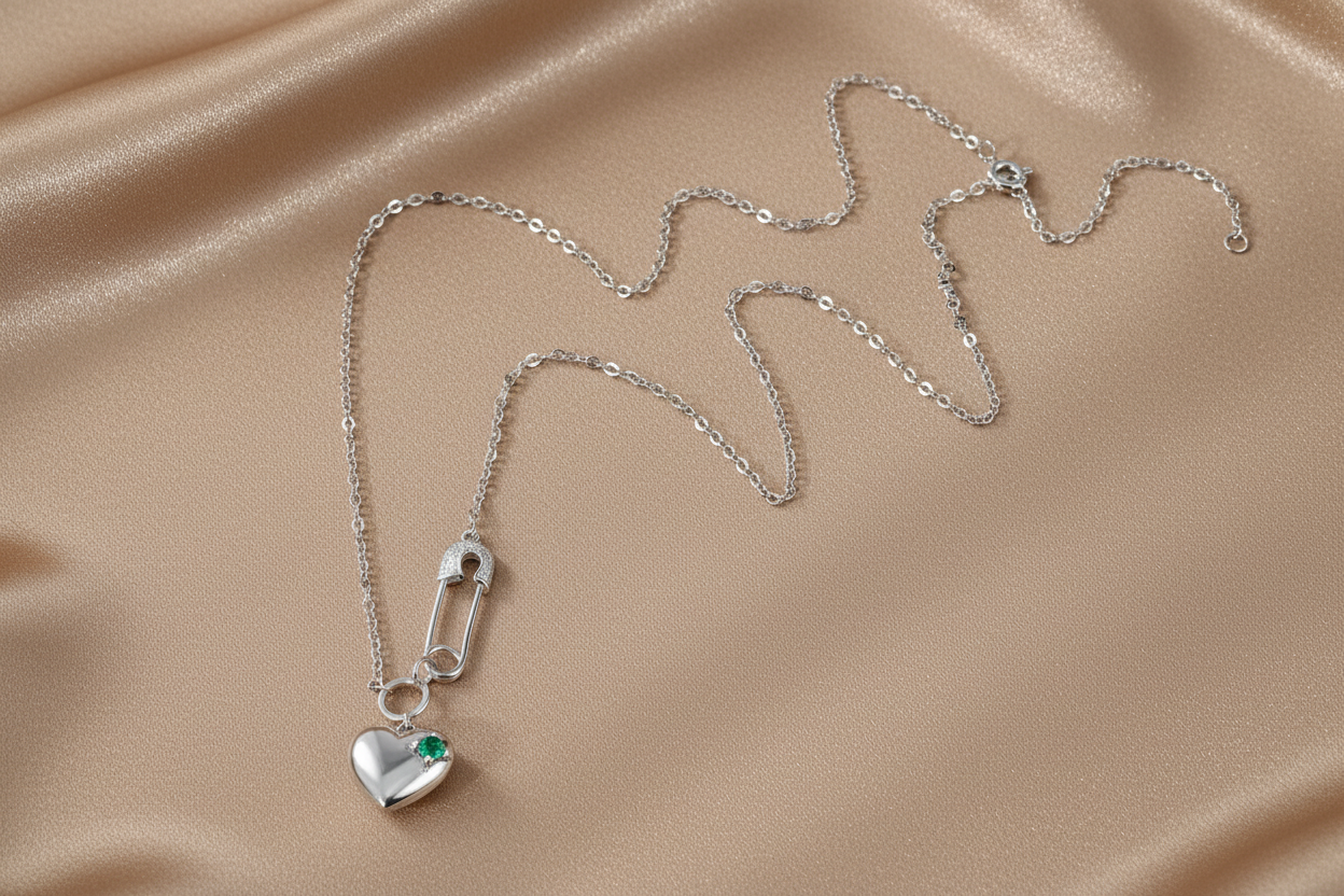 Emerald Heart Pendant Necklace | S925 Sterling Silver