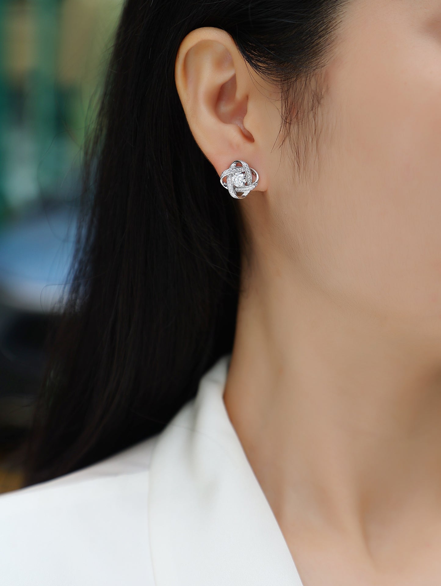 Hope Beam Moissanite Stud Earrings | S925 Sterling Silver