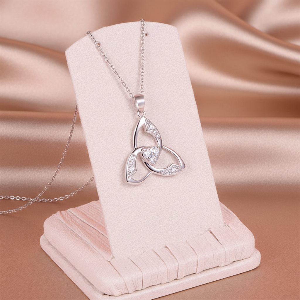 Celtic Knot Necklace - Stand
