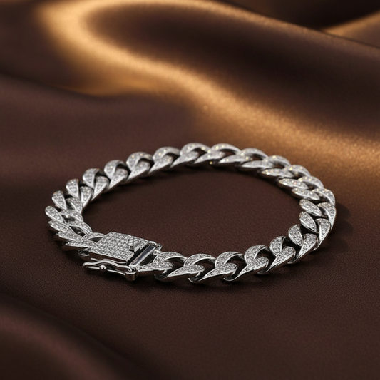 Cuban Link Bracelet Detail - Pure Silver
