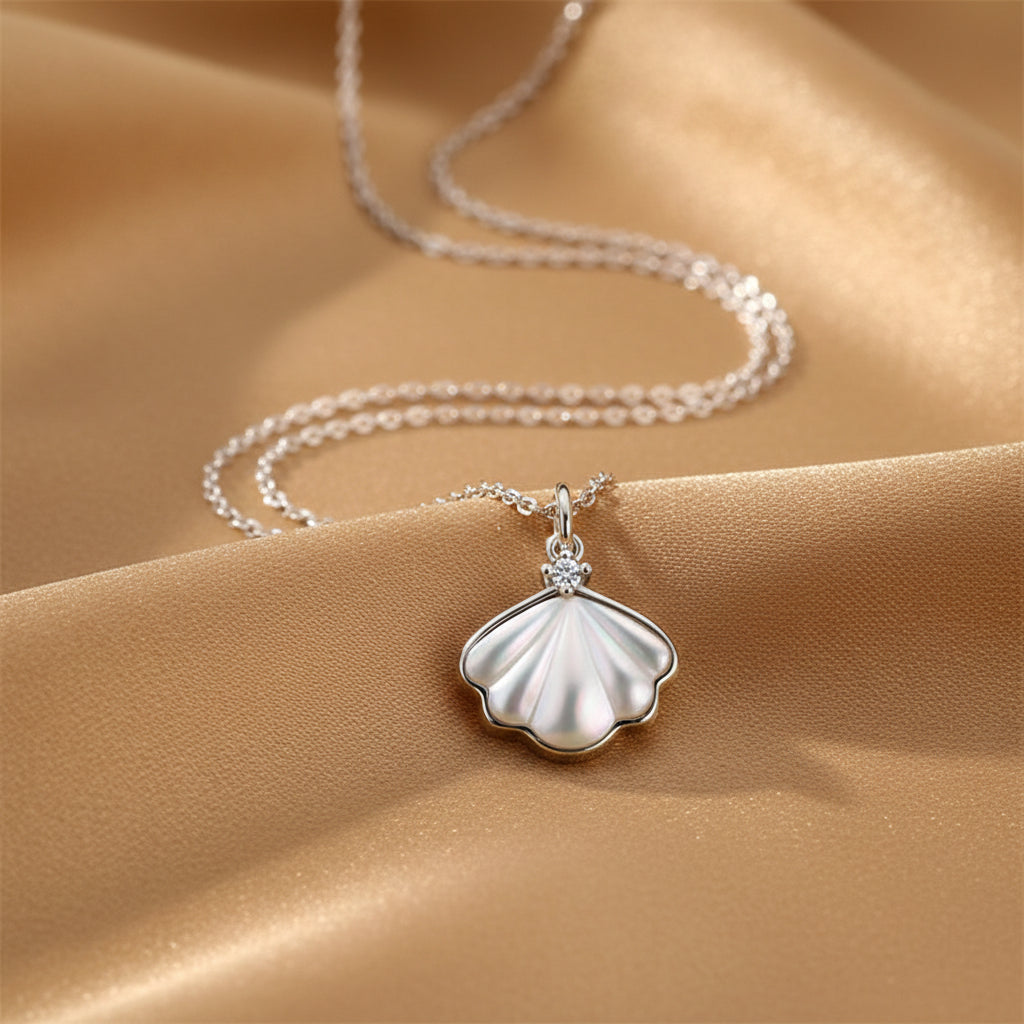 Mother-of-Pearl Shell Projection Necklace | S925 Sterling Silver