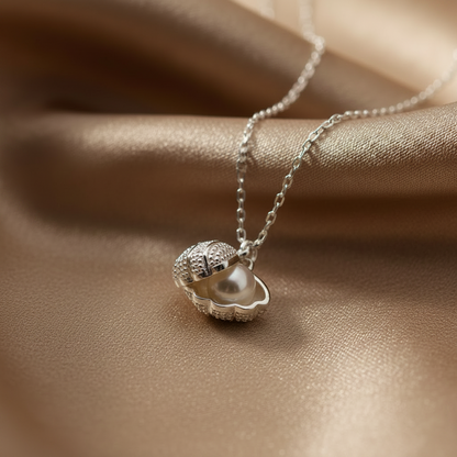 Pearl Oyster Necklace Close-Up