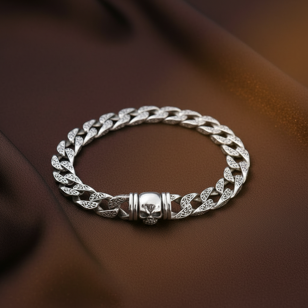 Single Skull Bracelet - Pure Silver