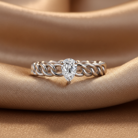 Twisted Band Ring Front